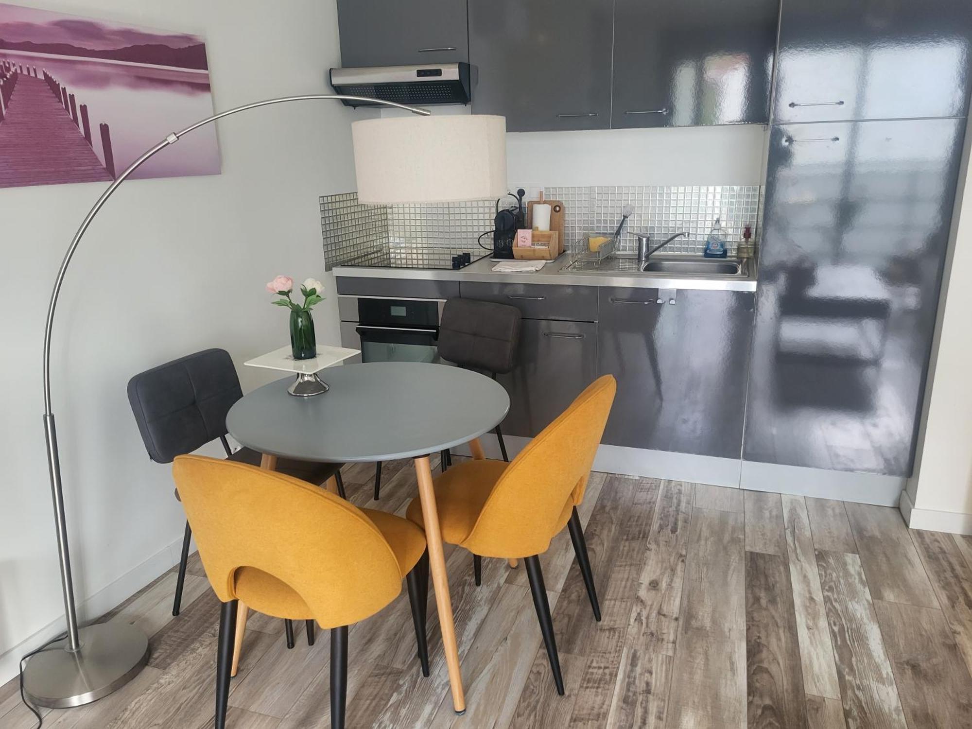 F2 Hypercentre Terrasse Talleyrand Reims Chambre photo